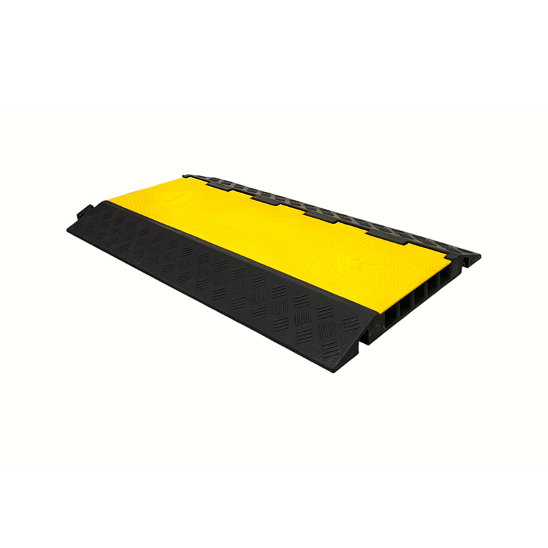 Khả năng chịu tải cao Đế cao su Pvc Flip Cover Bộ bảo vệ cáp hạng nặng 5 kênh