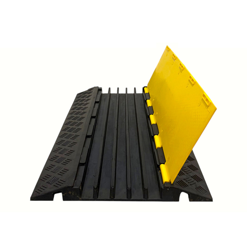 Khả năng chịu tải cao Đế cao su Pvc Flip Cover Bộ bảo vệ cáp hạng nặng 5 kênh
