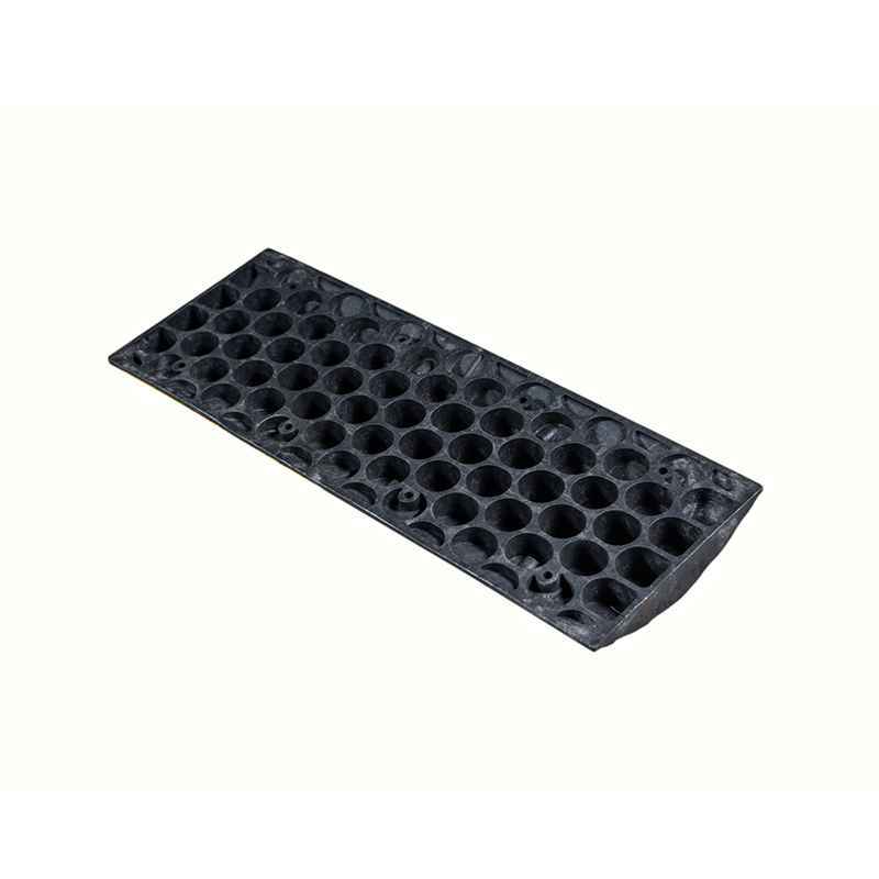 Bump tốc độ cao su được mở rộng và gia cố bằng liên kết đôi